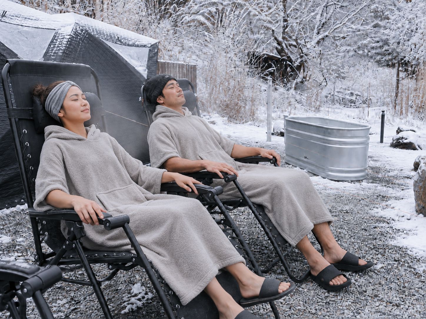 Winter Is for True Totonou — A Natural Sauna Finished with Lakeside Open-Air Rest